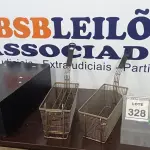 LOTE 328 - 01 SUBWOOFER PASSIVO E 02 CESTAS PARA FRITURAS. (NO ESTADO) ATENÇÃO! FAZER A VISITAÇÃO ANTES DE ARREMATAR, NÃO SABEMOS SE FUNCIONA. LEILÃO NÃO TEM GARANTIA E NEM DEVOLUÇÃO, SUJEITO A POSSÍVEIS AVARIAS VISÍVEIS/OCULTAS E/OU AUSÊNCIA DE COMPONENTES.