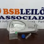 LOTE 126 - 01 LUMINÁRIA DE POSTE. (NO ESTADO) ATENÇÃO! FAZER A VISITAÇÃO ANTES DE ARREMATAR, NÃO SABEMOS SE FUNCIONA. LEILÃO NÃO TEM GARANTIA E NEM DEVOLUÇÃO, SUJEITO A POSSÍVEIS AVARIAS VISÍVEIS/OCULTAS E/OU AUSÊNCIA DE COMPONENTES.