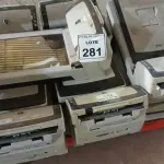 LOTE 281 - 07 SCANNERS MARCA FUJITSU. (NO ESTADO) ATENÇÃO! FAZER A VISITAÇÃO ANTES DE ARREMATAR, NÃO SABEMOS SE FUNCIONA. LEILÃO NÃO TEM GARANTIA E NEM DEVOLUÇÃO, SUJEITO A POSSÍVEIS AVARIAS VISÍVEIS/OCULTAS E/OU AUSÊNCIA DE COMPONENTES.