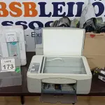 LOTE 173 - 01 IMPRESSORA, 01 PURIFICADOR DE ÁGUA E VÁRIOS TONNERS PARA IMPRESSORA. (NO ESTADO) ATENÇÃO! FAZER A VISITAÇÃO ANTES DE ARREMATAR, NÃO SABEMOS SE FUNCIONA. LEILÃO NÃO TEM GARANTIA E NEM DEVOLUÇÃO, SUJEITO A POSSÍVEIS AVARIAS VISÍVEIS/OCULTAS E/OU AUSÊNCIA DE COMPONENTES.