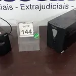 LOTE 144 - 02 NOBREAKS. (NO ESTADO) ATENÇÃO! FAZER A VISITAÇÃO ANTES DE ARREMATAR, NÃO SABEMOS SE FUNCIONA. LEILÃO NÃO TEM GARANTIA E NEM DEVOLUÇÃO, SUJEITO A POSSÍVEIS AVARIAS VISÍVEIS/OCULTAS E/OU AUSÊNCIA DE COMPONENTES.