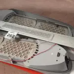 LOTE 262 - 03 LUMINÁRIAS LED. (NO ESTADO) ATENÇÃO! FAZER A VISITAÇÃO ANTES DE ARREMATAR, NÃO SABEMOS SE FUNCIONA. LEILÃO NÃO TEM GARANTIA E NEM DEVOLUÇÃO, SUJEITO A POSSÍVEIS AVARIAS VISÍVEIS/OCULTAS E/OU AUSÊNCIA DE COMPONENTES.