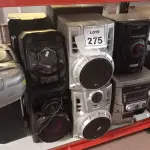 LOTE 275 - 03 APARELHOS DE SOM E 07 CAIXAS DE SOM MARCAS E MODELOS DIVERSOS. (NO ESTADO) ATENÇÃO! FAZER A VISITAÇÃO ANTES DE ARREMATAR, NÃO SABEMOS SE FUNCIONA. LEILÃO NÃO TEM GARANTIA E NEM DEVOLUÇÃO, SUJEITO A POSSÍVEIS AVARIAS VISÍVEIS/OCULTAS E/OU AUSÊNCIA DE COMPONENTES.