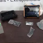 LOTE 441 - 01 TABLET QAV 801 MARCA TABRA. (NO ESTADO) ATENÇÃO! FAZER A VISITAÇÃO ANTES DE ARREMATAR, NÃO SABEMOS SE FUNCIONA. LEILÃO NÃO TEM GARANTIA E NEM DEVOLUÇÃO, SUJEITO A POSSÍVEIS AVARIAS VISÍVEIS/OCULTAS E/OU AUSÊNCIA DE COMPONENTES.