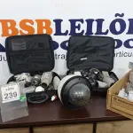 LOTE 239 - 01 LOTE COM GRANDE QUANTIDADE DE CÂMERAS DE MONITORAMENTO DE MARCAS E MODELOS DIVERSOS. (NO ESTADO) ATENÇÃO! FAZER A VISITAÇÃO ANTES DE ARREMATAR, NÃO SABEMOS SE FUNCIONA. LEILÃO NÃO TEM GARANTIA E NEM DEVOLUÇÃO, SUJEITO A POSSÍVEIS AVARIAS VISÍVEIS/OCULTAS E/OU AUSÊNCIA DE COMPONENTES.