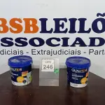 LOTE 246 - 02 GALÕES DE TINTA DE 3,6L AMARELO SOL MARCA QUALITEX. (NOVO) (NO ESTADO) ATENÇÃO! FAZER A VISITAÇÃO ANTES DE ARREMATAR, NÃO SABEMOS SE FUNCIONA. LEILÃO NÃO TEM GARANTIA E NEM DEVOLUÇÃO, SUJEITO A POSSÍVEIS AVARIAS VISÍVEIS/OCULTAS E/OU AUSÊNCIA DE COMPONENTES.