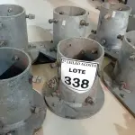LOTE 338 - 06 BASES PARA POSTES OU COLUNAS. (NO ESTADO) ATENÇÃO! FAZER A VISITAÇÃO ANTES DE ARREMATAR, NÃO SABEMOS SE FUNCIONA. LEILÃO NÃO TEM GARANTIA E NEM DEVOLUÇÃO, SUJEITO A POSSÍVEIS AVARIAS VISÍVEIS/OCULTAS E/OU AUSÊNCIA DE COMPONENTES.