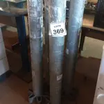 LOTE 369 - 04 TUBOS DE FERRO COM BASE. (NO ESTADO) ATENÇÃO! FAZER A VISITAÇÃO ANTES DE ARREMATAR, NÃO SABEMOS SE FUNCIONA. LEILÃO NÃO TEM GARANTIA E NEM DEVOLUÇÃO, SUJEITO A POSSÍVEIS AVARIAS VISÍVEIS/OCULTAS E/OU AUSÊNCIA DE COMPONENTES.