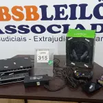 LOTE 315 - 01 HEADSET, 01 FONTE DE XBOX, 01 JOYSTICK XBOX 360, 01 HD BOX COM JOGOS, 01 JOGO SOQUETES 41 PEÇAS E 02 APARELHOS DE DVD. (NO ESTADO) ATENÇÃO! FAZER A VISITAÇÃO ANTES DE ARREMATAR, NÃO SABEMOS SE FUNCIONA. LEILÃO NÃO TEM GARANTIA E NEM DEVOLUÇÃO, SUJEITO A POSSÍVEIS AVARIAS VISÍVEIS/OCULTAS E/OU AUSÊNCIA DE COMPONENTES.