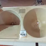 LOTE 428 - 01 TANQUE COM 02 CUBAS. (NO ESTADO) ATENÇÃO! FAZER A VISITAÇÃO ANTES DE ARREMATAR, NÃO SABEMOS SE FUNCIONA. LEILÃO NÃO TEM GARANTIA E NEM DEVOLUÇÃO, SUJEITO A POSSÍVEIS AVARIAS VISÍVEIS/OCULTAS E/OU AUSÊNCIA DE COMPONENTES.