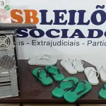 LOTE 423 - 06 PARES DE SANDÁLIAS HAVAIANAS. (NO ESTADO) ATENÇÃO! FAZER A VISITAÇÃO ANTES DE ARREMATAR, NÃO SABEMOS SE FUNCIONA. LEILÃO NÃO TEM GARANTIA E NEM DEVOLUÇÃO, SUJEITO A POSSÍVEIS AVARIAS VISÍVEIS/OCULTAS E/OU AUSÊNCIA DE COMPONENTES.