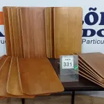 LOTE 331 - 20 PEÇAS DE MADEIRA 30,00. (NO ESTADO) ATENÇÃO! FAZER A VISITAÇÃO ANTES DE ARREMATAR, NÃO SABEMOS SE FUNCIONA. LEILÃO NÃO TEM GARANTIA E NEM DEVOLUÇÃO, SUJEITO A POSSÍVEIS AVARIAS VISÍVEIS/OCULTAS E/OU AUSÊNCIA DE COMPONENTES.
