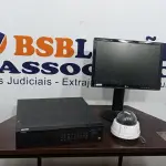 LOTE 232 - 01 APARELHO DVR, 01 MONITOR E 01 CÂMERA DE MONITORAMENTO. (NO ESTADO) ATENÇÃO! FAZER A VISITAÇÃO ANTES DE ARREMATAR, NÃO SABEMOS SE FUNCIONA. LEILÃO NÃO TEM GARANTIA E NEM DEVOLUÇÃO, SUJEITO A POSSÍVEIS AVARIAS VISÍVEIS/OCULTAS E/OU AUSÊNCIA DE COMPONENTES.
