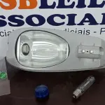 LOTE 334 - 01 LUMINÁRIA DE POSTE. (NO ESTADO) ATENÇÃO! FAZER A VISITAÇÃO ANTES DE ARREMATAR, NÃO SABEMOS SE FUNCIONA. LEILÃO NÃO TEM GARANTIA E NEM DEVOLUÇÃO, SUJEITO A POSSÍVEIS AVARIAS VISÍVEIS/OCULTAS E/OU AUSÊNCIA DE COMPONENTES.