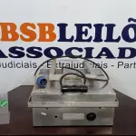 LOTE 283 - 01 CHAPA ELÉTRICA EM INOX. (NO ESTADO) ATENÇÃO! FAZER A VISITAÇÃO ANTES DE ARREMATAR, NÃO SABEMOS SE FUNCIONA. LEILÃO NÃO TEM GARANTIA E NEM DEVOLUÇÃO, SUJEITO A POSSÍVEIS AVARIAS VISÍVEIS/OCULTAS E/OU AUSÊNCIA DE COMPONENTES.