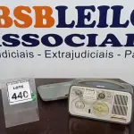 LOTE 440 - 01 GRAVADOR DE ROLO ANTIGO. (NO ESTADO) ATENÇÃO! FAZER A VISITAÇÃO ANTES DE ARREMATAR, NÃO SABEMOS SE FUNCIONA. LEILÃO NÃO TEM GARANTIA E NEM DEVOLUÇÃO, SUJEITO A POSSÍVEIS AVARIAS VISÍVEIS/OCULTAS E/OU AUSÊNCIA DE COMPONENTES.