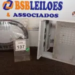 LOTE 137 - 01 CAIXA PLÁSTICA PARA UNIDADE DE MEDIÇÃO DE ÁGUA. (NO ESTADO) ATENÇÃO! FAZER A VISITAÇÃO ANTES DE ARREMATAR, NÃO SABEMOS SE FUNCIONA, LEILÃO NÃO TEM GARANTIA E NEM DEVOLUÇÃO, SUJEITO A POSSÍVEIS AVARIAS VISÍVEIS/OCULTAS E/OU AUSÊNCIA DE COMPONENTES.