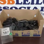LOTE 187 - 01 LOTE COM VÁRIAS CAIXAS DE SOM PARA PC MODELOS DIVERSOS. (NO ESTADO) ATENÇÃO! FAZER A VISITAÇÃO ANTES DE ARREMATAR, NÃO SABEMOS SE FUNCIONA, LEILÃO NÃO TEM GARANTIA E NEM DEVOLUÇÃO, SUJEITO A POSSÍVEIS AVARIAS VISÍVEIS/OCULTAS E/OU AUSÊNCIA DE COMPONENTES.