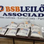 LOTE 182 - 10 PACOTES DE GRANITINA/08 PARA GRAFIADO COM 4KG CADA. (NO ESTADO) ATENÇÃO! FAZER A VISITAÇÃO ANTES DE ARREMATAR, NÃO SABEMOS SE FUNCIONA. LEILÃO NÃO TEM GARANTIA E NEM DEVOLUÇÃO, SUJEITO A POSSÍVEIS AVARIAS VISÍVEIS/OCULTAS E/OU AUSÊNCIA DE COMPONENTES.