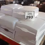 LOTE 293 - 14 DISPENSES DE PAPEL. (NO ESTADO) ATENÇÃO! FAZER A VISITAÇÃO ANTES DE ARREMATAR, NÃO SABEMOS SE FUNCIONA. LEILÃO NÃO TEM GARANTIA E NEM DEVOLUÇÃO, SUJEITO A POSSÍVEIS AVARIAS VISÍVEIS/OCULTAS E/OU AUSÊNCIA DE COMPONENTES.