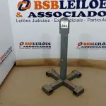 LOTE 355 - 01 SUPORTE METÁLICO COM BASE EM X. (NO ESTADO) ATENÇÃO! FAZER A VISITAÇÃO ANTES DE ARREMATAR, NÃO SABEMOS SE FUNCIONA. LEILÃO NÃO TEM GARANTIA E NEM DEVOLUÇÃO, SUJEITO A POSSÍVEIS AVARIAS VISÍVEIS/OCULTAS E/OU AUSÊNCIA DE COMPONENTES.
