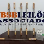 LOTE 306 - 01 LOTE COM VÁRIOS ESPETOS DE AÇO SIMPLES 75CM. (NO ESTADO) ATENÇÃO! FAZER A VISITAÇÃO ANTES DE ARREMATAR, NÃO SABEMOS SE FUNCIONA. LEILÃO NÃO TEM GARANTIA E NEM DEVOLUÇÃO, SUJEITO A POSSÍVEIS AVARIAS VISÍVEIS/OCULTAS E/OU AUSÊNCIA DE COMPONENTES.