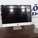 LOTE 211 - 01 IMAC  APPLE. (NO ESTADO) ATENÇÃO! FAZER A VISITAÇÃO ANTES DE ARREMATAR, NÃO SABEMOS SE FUNCIONA, LEILÃO NÃO TEM GARANTIA E NEM DEVOLUÇÃO, SUJEITO A POSSÍVEIS AVARIAS VISÍVEIS/OCULTAS E/OU AUSÊNCIA DE COMPONENTES.