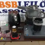 LOTE 224 - 01 IMPRESSORA MARCA HP, 01 ASPIRADOR DE PÓ, 01 MOTOR DE LIQUIDIFICADOR, 01 DETECTOR DE METAL E ELETRÔNICOS DIVERSOS. (NO ESTADO) ATENÇÃO! FAZER A VISITAÇÃO ANTES DE ARREMATAR, NÃO SABEMOS SE FUNCIONA. LEILÃO NÃO TEM GARANTIA E NEM DEVOLUÇÃO, SUJEITO A POSSÍVEIS AVARIAS VISÍVEIS/OCULTAS E/OU AUSÊNCIA DE COMPONENTES.