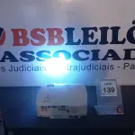 LOTE 139 - 02 PROJETORES MARCA NEC. (NO ESTADO) ATENÇÃO! FAZER A VISITAÇÃO ANTES DE ARREMATAR, NÃO SABEMOS SE FUNCIONA. LEILÃO NÃO TEM GARANTIA E NEM DEVOLUÇÃO, SUJEITO A POSSÍVEIS AVARIAS VISÍVEIS/OCULTAS E/OU AUSÊNCIA DE COMPONENTES.