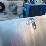 LOTE 488 - 01 CÂMARA FRIA COM PLACAS DE POLIURETANO, 01 EVAPORADORAS E 01 CONDENSADORAS. (NO ESTADO) ATENÇÃO! FAZER A VISITAÇÃO ANTES DE ARREMATAR, NÃO SABEMOS SE FUNCIONA. LEILÃO NÃO TEM GARANTIA E NEM DEVOLUÇÃO, SUJEITO A POSSÍVEIS AVARIAS VISÍVEIS/OCULTAS E/OU AUSÊNCIA DE COMPONENTES.