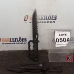 LOTE 050 - 01 FACÃO  IMPORTADA AÇO INOXIDÁVEL CABO EM MADEIRA  FULL TANG BAINHA DE NYLON TAMANHO TOTAL 50CM PESO 526G JÁ AFIADA  . (NO ESTADO) ATENÇÃO! FAZER A VISITAÇÃO ANTES DE ARREMATAR, NÃO SABEMOS SE FUNCIONA. LEILÃO NÃO TEM GARANTIA E NEM DEVOLUÇÃO, SUJEITO A POSSÍVEIS AVARIAS VISÍVEIS/OCULTAS E/OU AUSÊNCIA DE COMPONENTES.