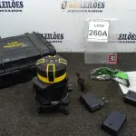 LOTE 260 - 01 NIVEL A LASER COM 2 BATERIAS MALETA ÓCULOS DE PROTEÇÃO. (NO ESTADO) ATENÇÃO! FAZER A VISITAÇÃO ANTES DE ARREMATAR, NÃO SABEMOS SE FUNCIONA. LEILÃO NÃO TEM GARANTIA E NEM DEVOLUÇÃO, SUJEITO A POSSÍVEIS AVARIAS VISÍVEIS/OCULTAS E/OU AUSÊNCIA DE COMPONENTES.