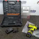 LOTE 200 - 01 PARAFUSADEIRA A BATERIA 12V 2BITS E CARREGADOR. (NO ESTADO) ATENÇÃO! FAZER A VISITAÇÃO ANTES DE ARREMATAR, NÃO SABEMOS SE FUNCIONA. LEILÃO NÃO TEM GARANTIA E NEM DEVOLUÇÃO, SUJEITO A POSSÍVEIS AVARIAS VISÍVEIS/OCULTAS E/OU AUSÊNCIA DE COMPONENTES.