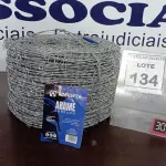 LOTE 134 - 01 ROLO DE ARAME FARPADO COM 500M. (NO ESTADO) ATENÇÃO! FAZER A VISITAÇÃO ANTES DE ARREMATAR, NÃO SABEMOS SE FUNCIONA, LEILÃO NÃO TEM GARANTIA E NEM DEVOLUÇÃO, SUJEITO A POSSÍVEIS AVARIAS VISÍVEIS/OCULTAS E/OU AUSÊNCIA DE COMPONENTES.