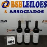 LOTE 464 - 03 GARRAFAS DE VINHO TINTO VALA REAL PORTUGUÊS SAFRA 2019 750ML. (NO ESTADO) ATENÇÃO! FAZER A VISITAÇÃO ANTES DE ARREMATAR, NÃO SABEMOS SE FUNCIONA, LEILÃO NÃO TEM GARANTIA E NEM DEVOLUÇÃO, SUJEITO A POSSÍVEIS AVARIAS VISÍVEIS/OCULTAS E/OU AUSÊNCIA DE COMPONENTES.