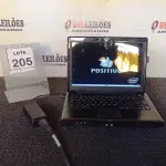 LOTE 205 - 01 NOTEBOOK COM FONTE MARCA POSITIVO. (NO ESTADO) ATENÇÃO! FAZER A VISITAÇÃO ANTES DE ARREMATAR, NÃO SABEMOS SE FUNCIONA, LEILÃO NÃO TEM GARANTIA E NEM DEVOLUÇÃO, SUJEITO A POSSÍVEIS AVARIAS VISÍVEIS/OCULTAS E/OU AUSÊNCIA DE COMPONENTES.