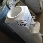 LOTE 378 - 02 BEBEDOUROS PARA GARRAFÃO. (NO ESTADO) ATENÇÃO! FAZER A VISITAÇÃO ANTES DE ARREMATAR, NÃO SABEMOS SE FUNCIONA. LEILÃO NÃO TEM GARANTIA E NEM DEVOLUÇÃO, SUJEITO A POSSÍVEIS AVARIAS VISÍVEIS/OCULTAS E/OU AUSÊNCIA DE COMPONENTES.