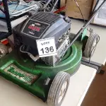 LOTE 136 - 01 MÁQUINA DE CORTAR GRAMA A GASOLINA MARCA BRIGGS&STRATTON. (NO ESTADO) ATENÇÃO! FAZER A VISITAÇÃO ANTES DE ARREMATAR, NÃO SABEMOS SE FUNCIONA, LEILÃO NÃO TEM GARANTIA E NEM DEVOLUÇÃO, SUJEITO A POSSÍVEIS AVARIAS VISÍVEIS/OCULTAS E/OU AUSÊNCIA DE COMPONENTES.