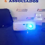 LOTE 188 - 01 PROJETOR NEC COM CABOS E MALETA. (NO ESTADO) ATENÇÃO! FAZER A VISITAÇÃO ANTES DE ARREMATAR, NÃO SABEMOS SE FUNCIONA, LEILÃO NÃO TEM GARANTIA E NEM DEVOLUÇÃO, SUJEITO A POSSÍVEIS AVARIAS VISÍVEIS/OCULTAS E/OU AUSÊNCIA DE COMPONENTES.