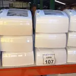 LOTE 107 - 10 DISPENSADORES DE PAPEL. (NO ESTADO) ATENÇÃO! FAZER A VISITAÇÃO ANTES DE ARREMATAR, NÃO SABEMOS SE FUNCIONA, LEILÃO NÃO TEM GARANTIA E NEM DEVOLUÇÃO, SUJEITO A POSSÍVEIS AVARIAS VISÍVEIS/OCULTAS E/OU AUSÊNCIA DE COMPONENTES.