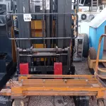LOTE 486 - 01 EMPILHADEIRA ELÉTRICA. (NO ESTADO) ATENÇÃO! FAZER A VISITAÇÃO ANTES DE ARREMATAR, NÃO SABEMOS SE FUNCIONA. LEILÃO NÃO TEM GARANTIA E NEM DEVOLUÇÃO, SUJEITO A POSSÍVEIS AVARIAS VISÍVEIS/OCULTAS E/OU AUSÊNCIA DE COMPONENTES.