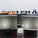LOTE 103 - 05 MONITORES MARCA HP. (NO ESTADO) ATENÇÃO! FAZER A VISITAÇÃO ANTES DE ARREMATAR, NÃO SABEMOS SE FUNCIONA, LEILÃO NÃO TEM GARANTIA E NEM DEVOLUÇÃO, SUJEITO A POSSÍVEIS AVARIAS VISÍVEIS/OCULTAS E/OU AUSÊNCIA DE COMPONENTES.