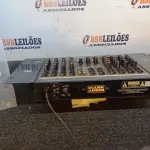 LOTE 215 - 01 MESA DE SOM. (NO ESTADO) ATENÇÃO! FAZER A VISITAÇÃO ANTES DE ARREMATAR, NÃO SABEMOS SE FUNCIONA, LEILÃO NÃO TEM GARANTIA E NEM DEVOLUÇÃO, SUJEITO A POSSÍVEIS AVARIAS VISÍVEIS/OCULTAS E/OU AUSÊNCIA DE COMPONENTES.