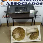 LOTE 458 - 01 TANQUE COM 02 CUBAS DE 98 X 51 CM E 01 PIA DE COZINHA DE 50 X 100. (NO ESTADO) ATENÇÃO! FAZER A VISITAÇÃO ANTES DE ARREMATAR, NÃO SABEMOS SE FUNCIONA. LEILÃO NÃO TEM GARANTIA E NEM DEVOLUÇÃO, SUJEITO A POSSÍVEIS AVARIAS VISÍVEIS/OCULTAS E/OU AUSÊNCIA DE COMPONENTES.
