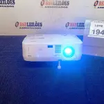LOTE 194 - 01 PROJETOR NEC. (NO ESTADO) ATENÇÃO! FAZER A VISITAÇÃO ANTES DE ARREMATAR, NÃO SABEMOS SE FUNCIONA, LEILÃO NÃO TEM GARANTIA E NEM DEVOLUÇÃO, SUJEITO A POSSÍVEIS AVARIAS VISÍVEIS/OCULTAS E/OU AUSÊNCIA DE COMPONENTES.