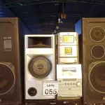 LOTE 055 - 01 APARELHO DE DVD, 01MICRO COMPONENTE SYSTEM, 01 RECEIVER SYSTEM E 03 CAIXAS DE SOM. (NO ESTADO) ATENÇÃO! FAZER A VISITAÇÃO ANTES DE ARREMATAR, NÃO SABEMOS SE FUNCIONA, LEILÃO NÃO TEM GARANTIA E NEM DEVOLUÇÃO, SUJEITO A POSSÍVEIS AVARIAS VISÍVEIS/OCULTAS E/OU AUSÊNCIA DE COMPONENTES.