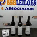 LOTE 463 - 03 GARRAFAS DE VINHO TINTO VALA REAL PORTUGUÊS SAFRA 2019 750ML. (NO ESTADO) ATENÇÃO! FAZER A VISITAÇÃO ANTES DE ARREMATAR, NÃO SABEMOS SE FUNCIONA, LEILÃO NÃO TEM GARANTIA E NEM DEVOLUÇÃO, SUJEITO A POSSÍVEIS AVARIAS VISÍVEIS/OCULTAS E/OU AUSÊNCIA DE COMPONENTES.