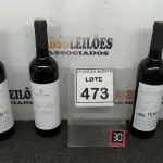 LOTE 473 - 03 GARRAFAS DE VINHO TINTO VALA REAL PORTUGUÊS SAFRA 2019 750ML. (NO ESTADO) ATENÇÃO! FAZER A VISITAÇÃO ANTES DE ARREMATAR, NÃO SABEMOS SE FUNCIONA, LEILÃO NÃO TEM GARANTIA E NEM DEVOLUÇÃO, SUJEITO A POSSÍVEIS AVARIAS VISÍVEIS/OCULTAS E/OU AUSÊNCIA DE COMPONENTES.