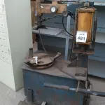 LOTE 481 - 01 MÁQUINA DE DESMONTAR PAPEL. (NO ESTADO) ATENÇÃO! FAZER A VISITAÇÃO ANTES DE ARREMATAR, NÃO SABEMOS SE FUNCIONA. LEILÃO NÃO TEM GARANTIA E NEM DEVOLUÇÃO, SUJEITO A POSSÍVEIS AVARIAS VISÍVEIS/OCULTAS E/OU AUSÊNCIA DE COMPONENTES.
