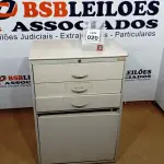 LOTE 020 - 01 ARMÁRIO DE FERRO E TAMPO EM MADEIRA COM 03 GAVETAS E 01 PORTA. (NO ESTADO) ATENÇÃO! FAZER A VISITAÇÃO ANTES DE ARREMATAR, NÃO SABEMOS SE FUNCIONA, LEILÃO NÃO TEM GARANTIA E NEM DEVOLUÇÃO, SUJEITO A POSSÍVEIS AVARIAS VISÍVEIS/OCULTAS E/OU AUSÊNCIA DE COMPONENTES.